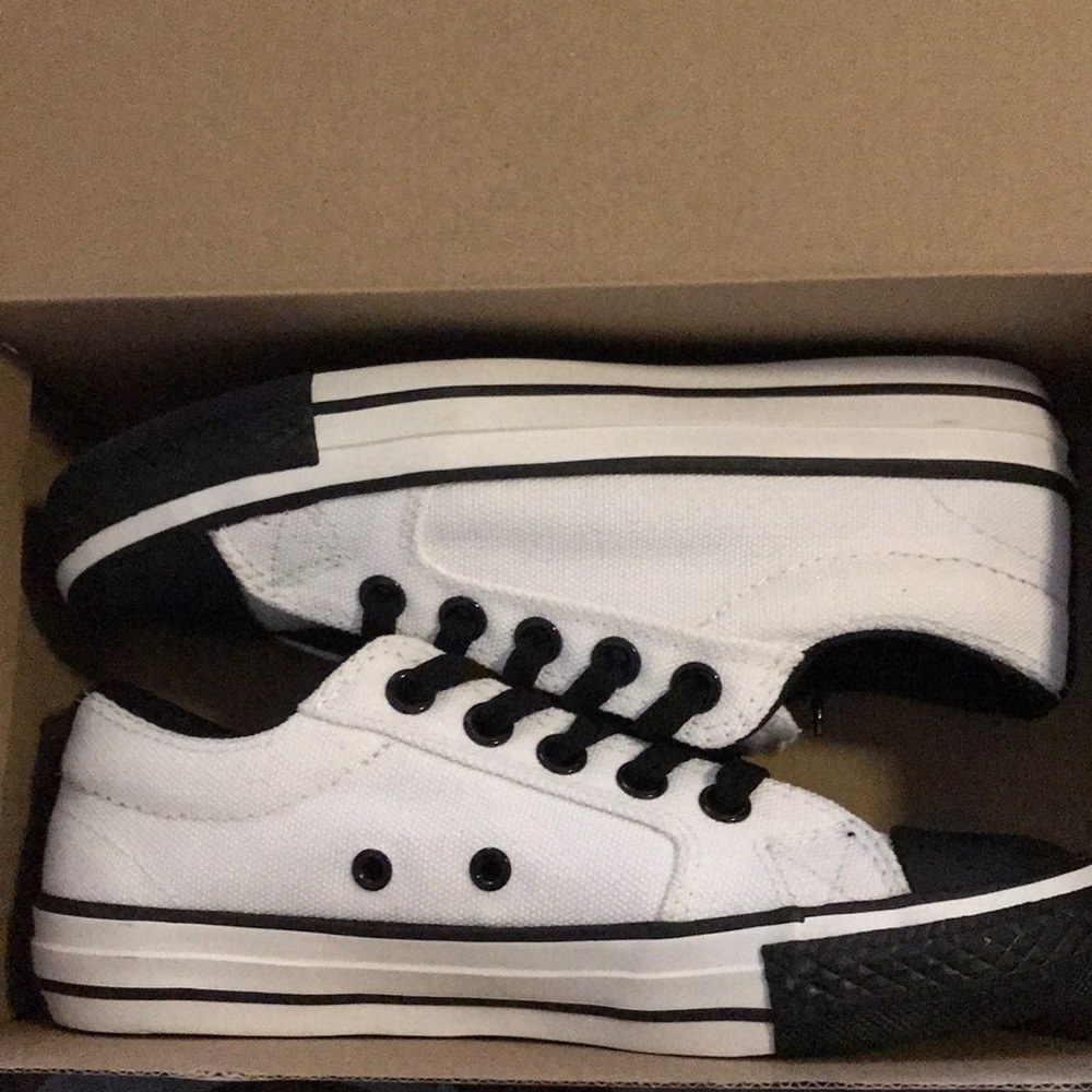 🎭sale🎭Kids converse